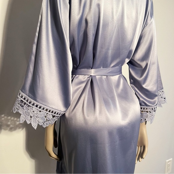Periwinkle Blue Robe - Picture 6 of 9